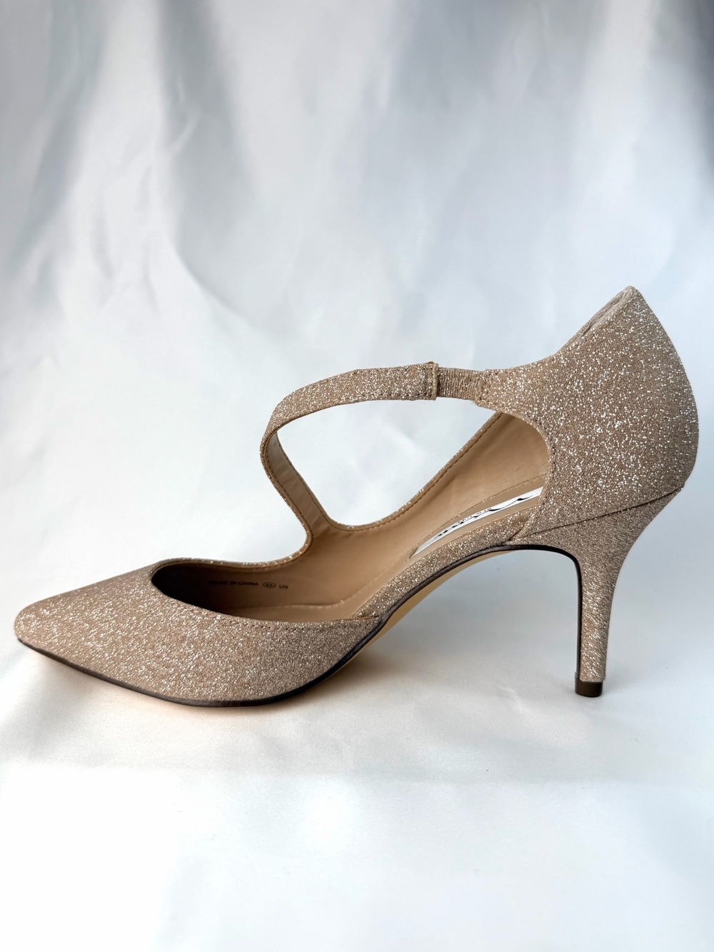 Nina New York Champagne Gold Shimmer Pointed-Toe Heels D’Orsay Pumps Size 7 NWOB - Picture 5 of 10